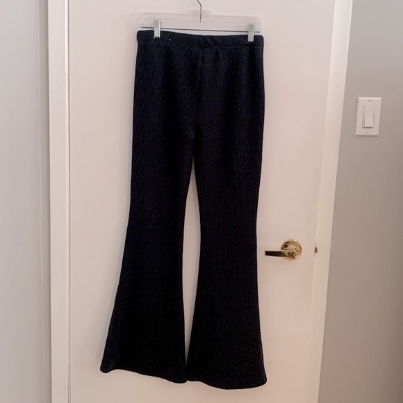 [M] AMERICAN EAGLE super high waisted sweater flare pant - Picture 2 of 6